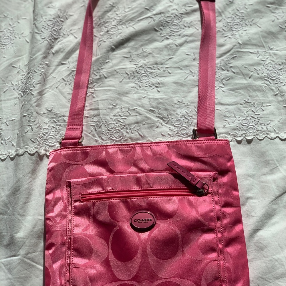 Purse - Picture 4 of 4